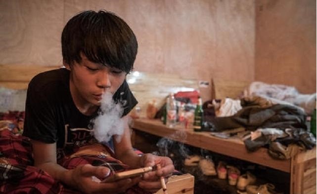 高中家长陪读好还是住宿好,大学陪读是租房好还是住宾馆便宜