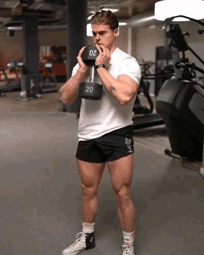 在家练腿最好的6个动作健身房,六个训练动作打造强壮腿部肌肉