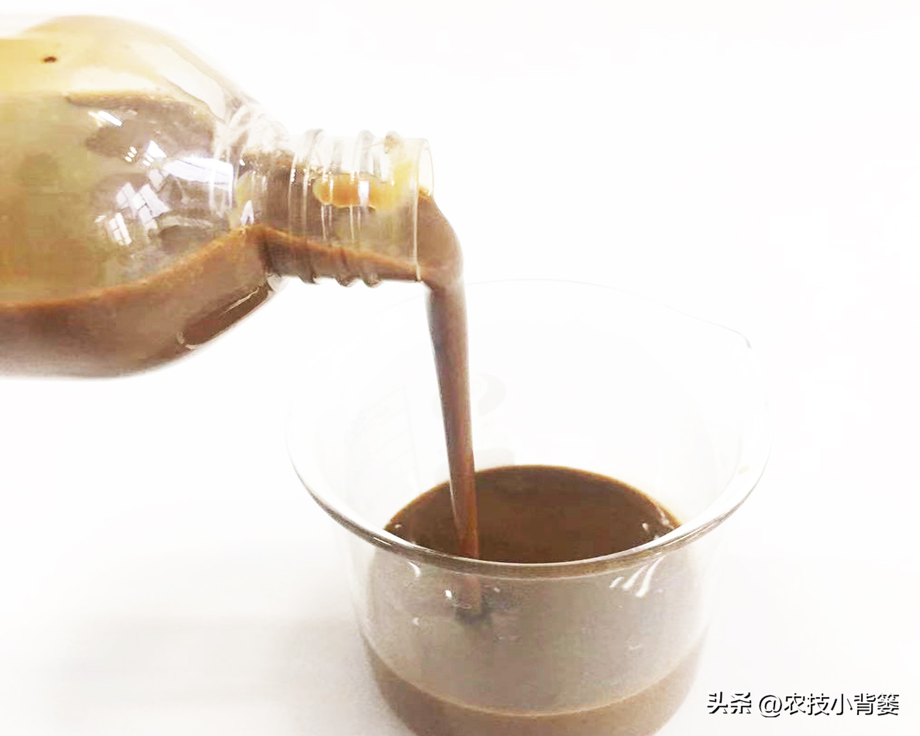 颜色不同的蛋白,各种规格鱼蛋白