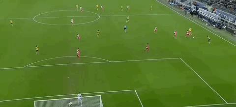 英超阿森纳1-2遭埃弗顿补时绝杀,足球史上大逆转阿森纳