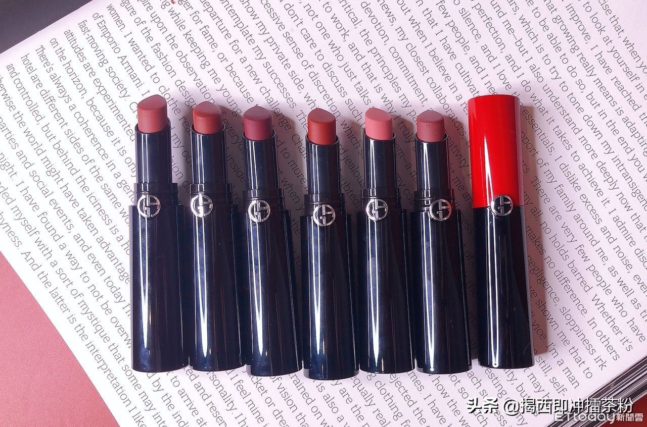 雅诗兰黛倾慕唇彩唇蜜420,2021雅诗兰黛润唇膏限定130