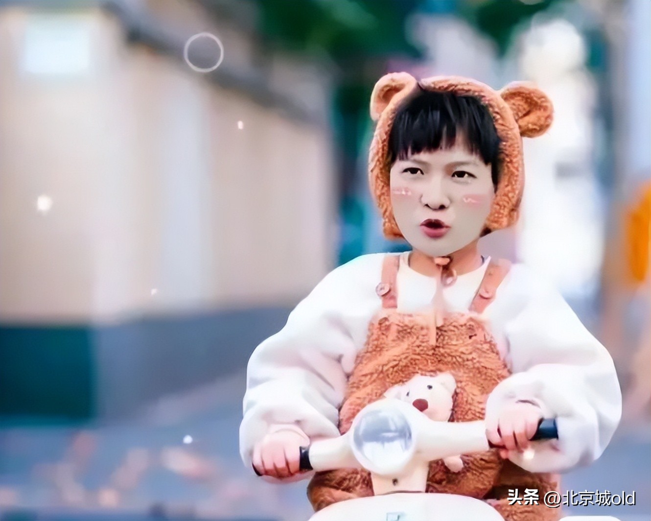 谷建芬音乐会周深完整版,周深与谷建芬第一次见面的视频