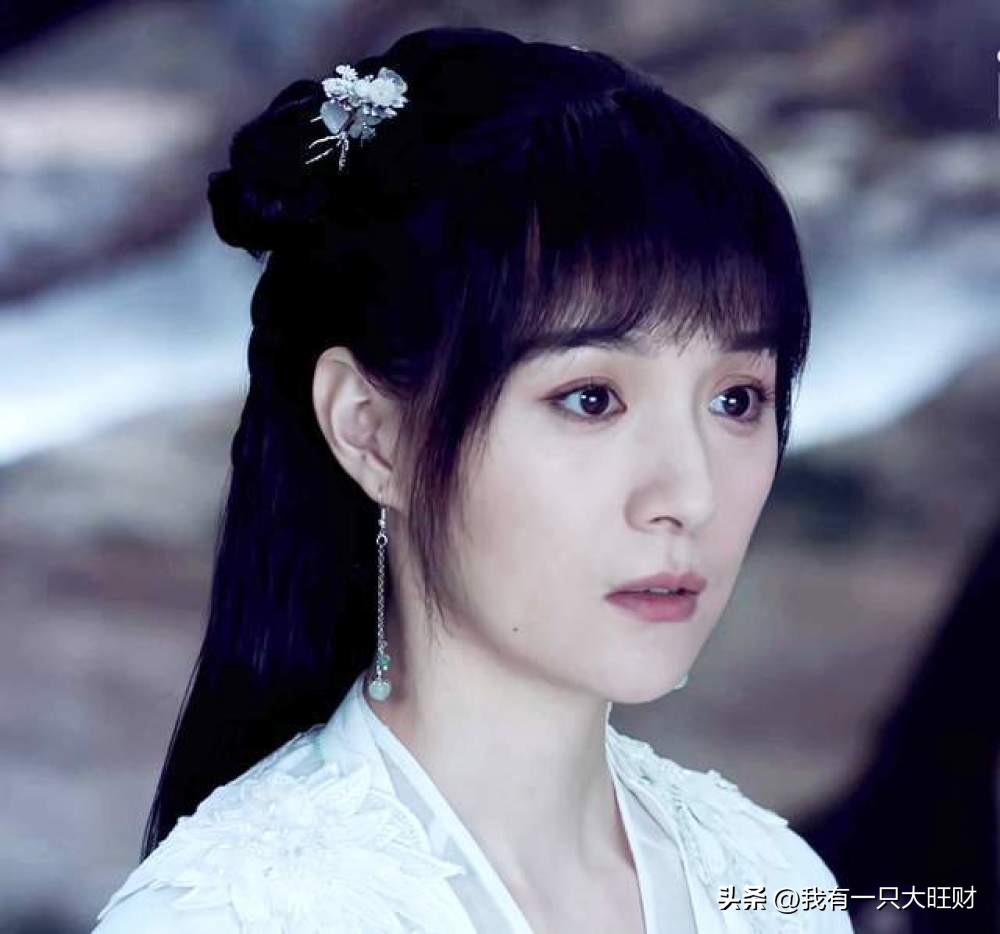 《月歌行》心魔皆因执念起,谢令奇千年等待,却换来与师妹的诀别