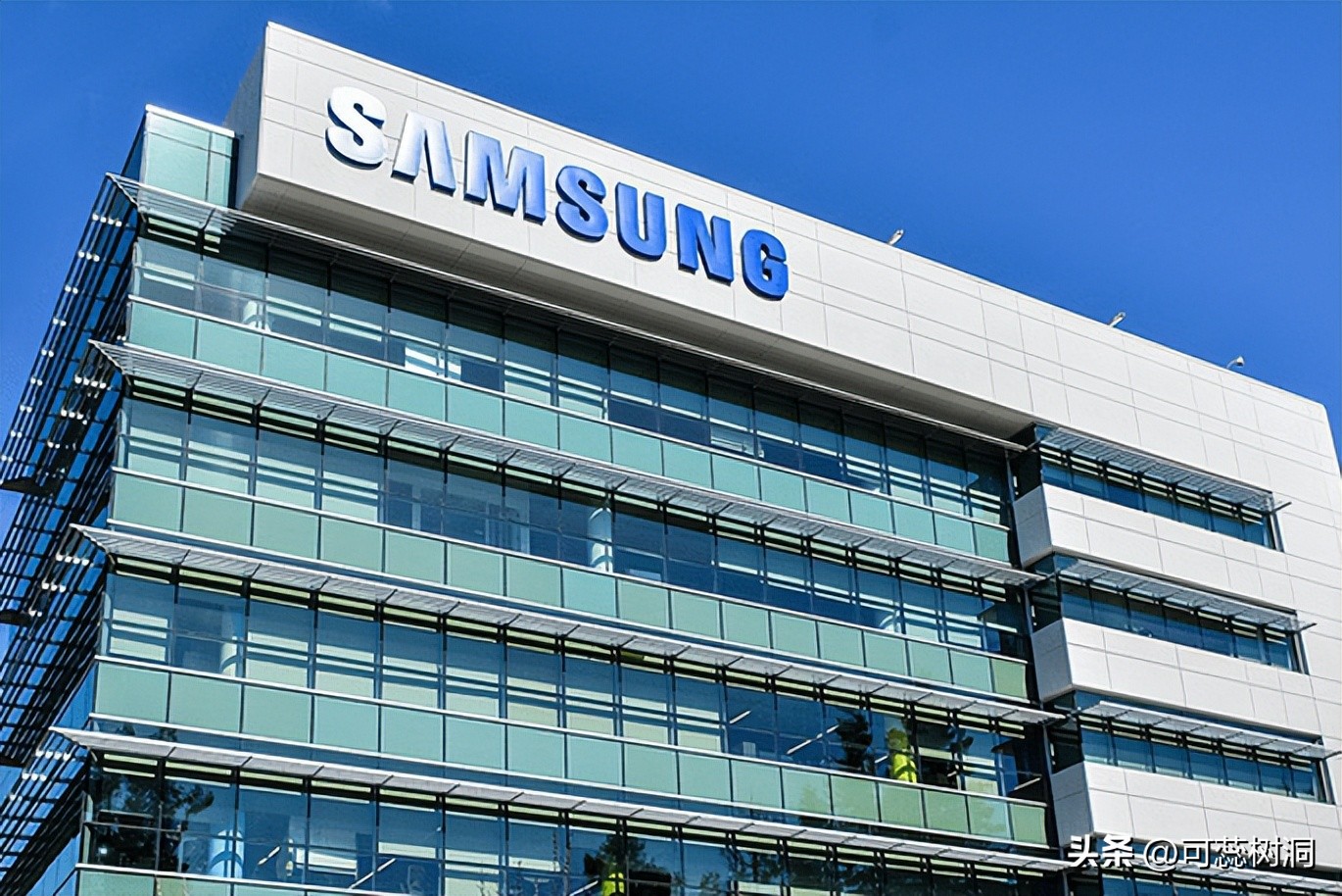 搬起石头砸自己脚的案例,搬起石头砸自己的脚的事件是什么