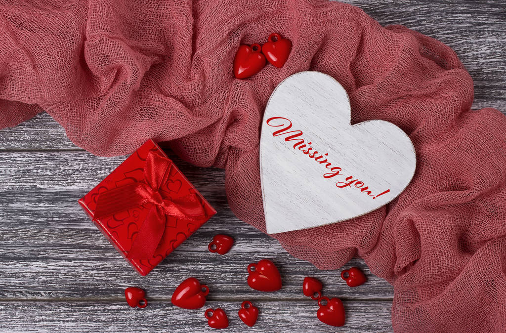 爱上你，不问对错，想念你，不问结果