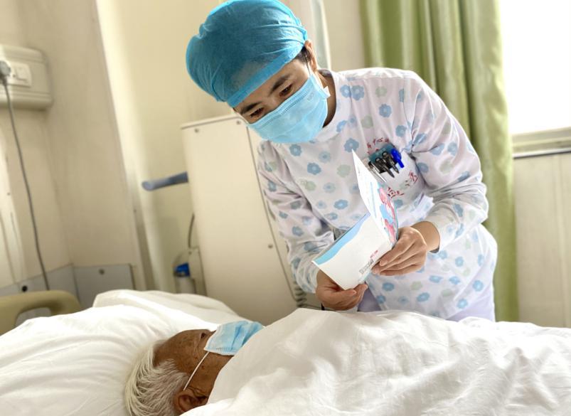 优质护理服务标兵个人事迹,优质护理服务标兵范文