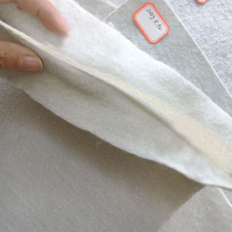 防渗复合土工膜连接方式,土工膜水库防渗体是哪三层