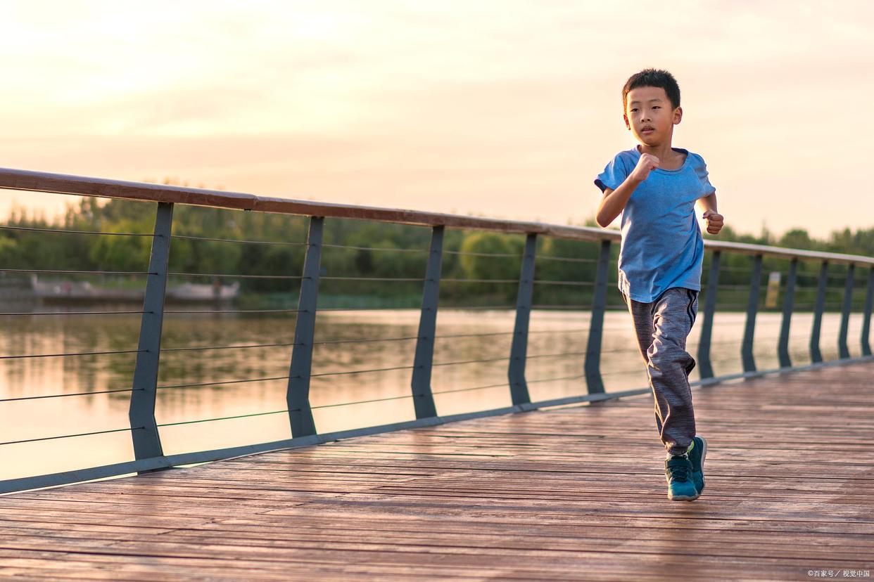 什么运动可以让孩子快速的长高,做什么运动可以让孩子长高长得快
