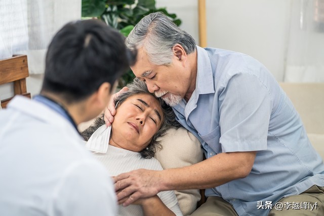 放开后假如感染了,那么还会免费治疗吗?