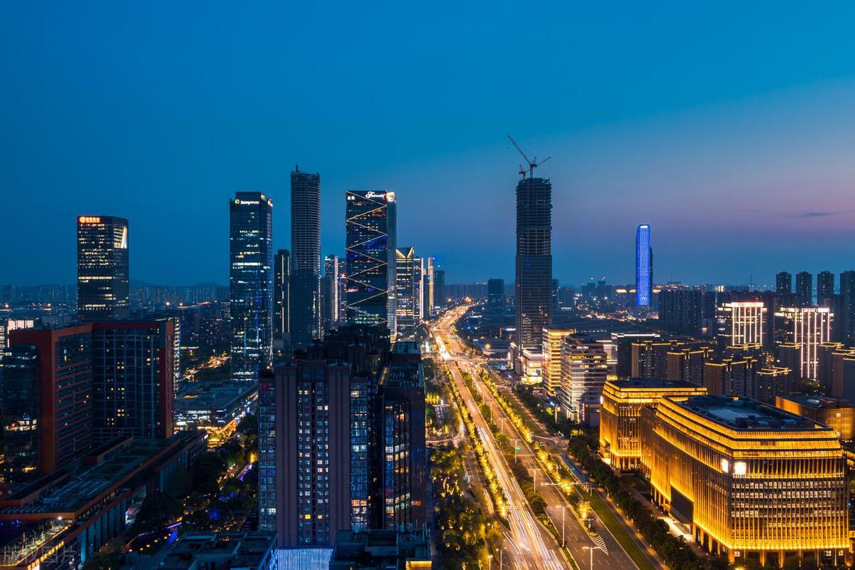 武汉深圳南京成都,北京上海天津三个直辖市的排名