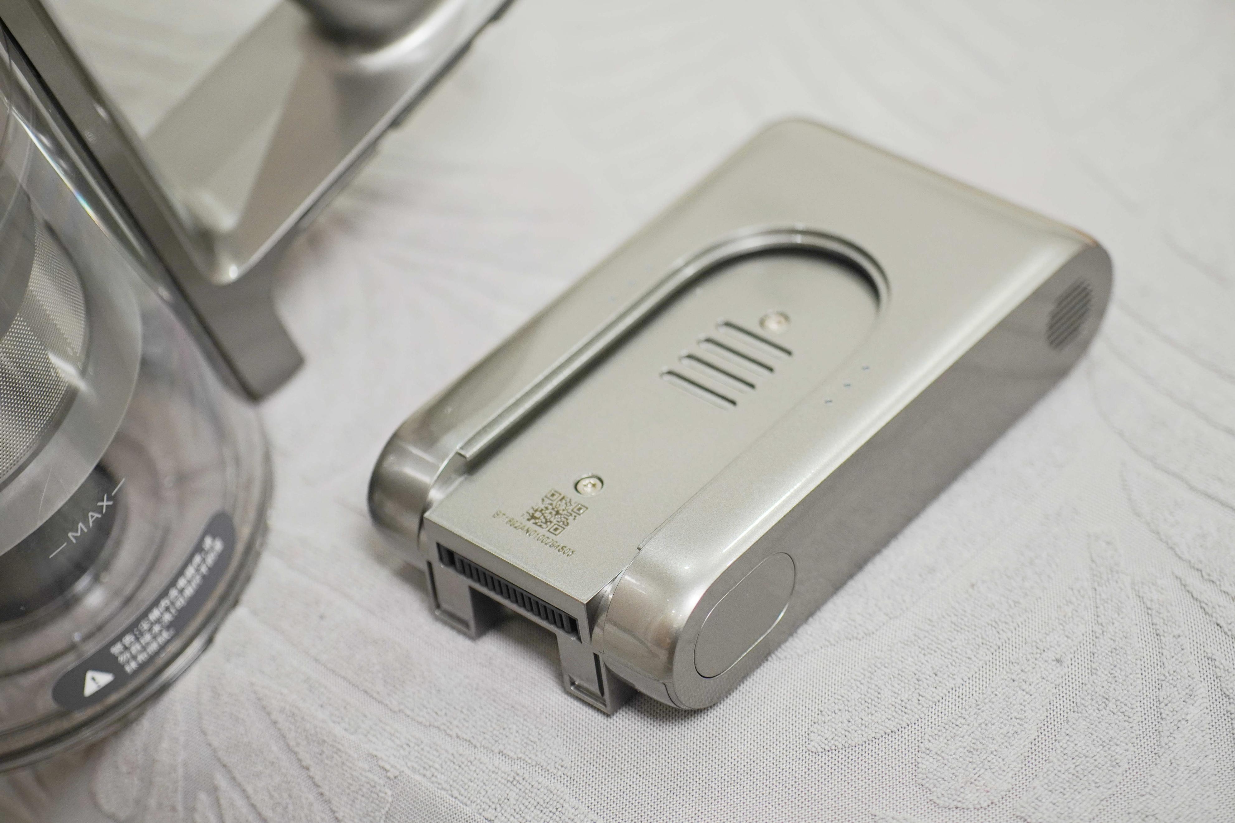 追觅吸尘器v12s和v16s哪个值得买,追觅吸尘器家用无线手持V12