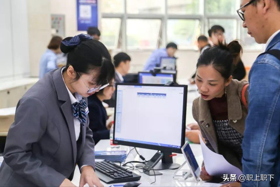 专科生最好的几条出路,专科生最好的出路是什么