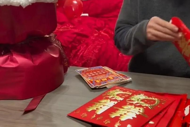 一张小卡片，狂卖500亿！一夜暴富的“*局骗**”，正卷土重来