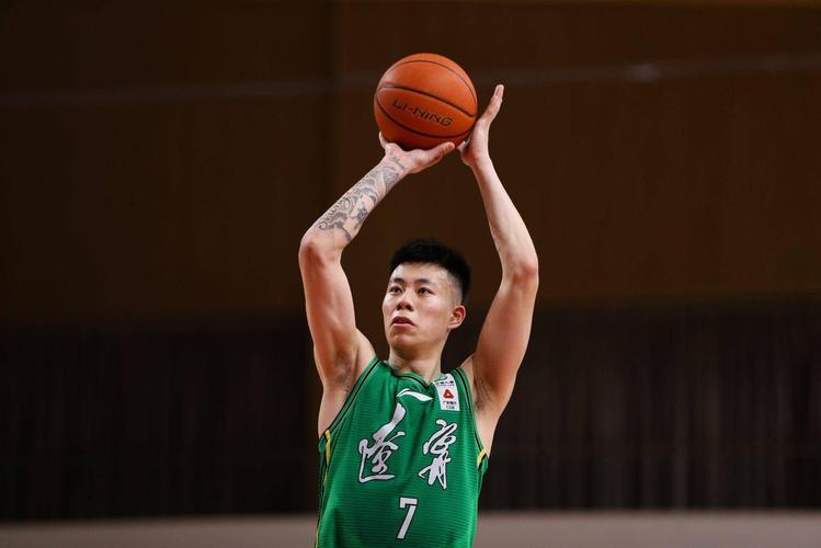 张镇麟首秀原声,张镇麟全明星拍照