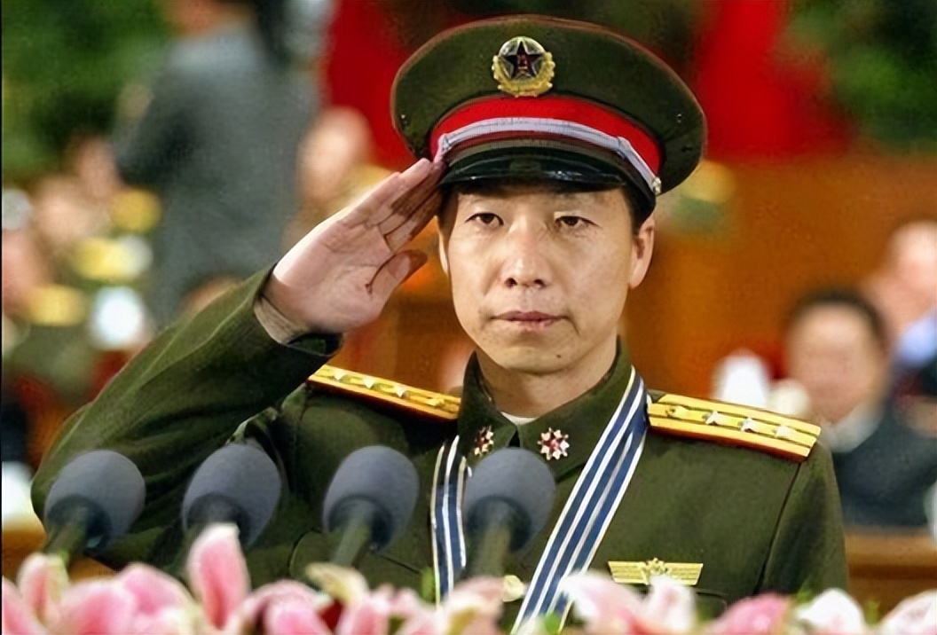 2003年，杨利伟在太空突然听到诡异的“敲门声”，13年后谜底揭开