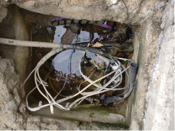 路灯主电缆和路灯配线接线图,路灯引线与电缆接头