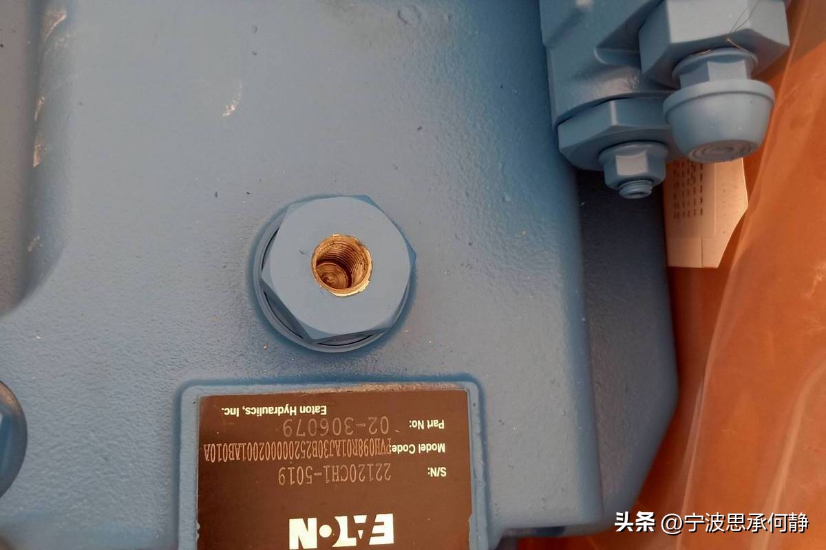 威格士柱塞泵PVH098R01AJ30A250000001001AB010A