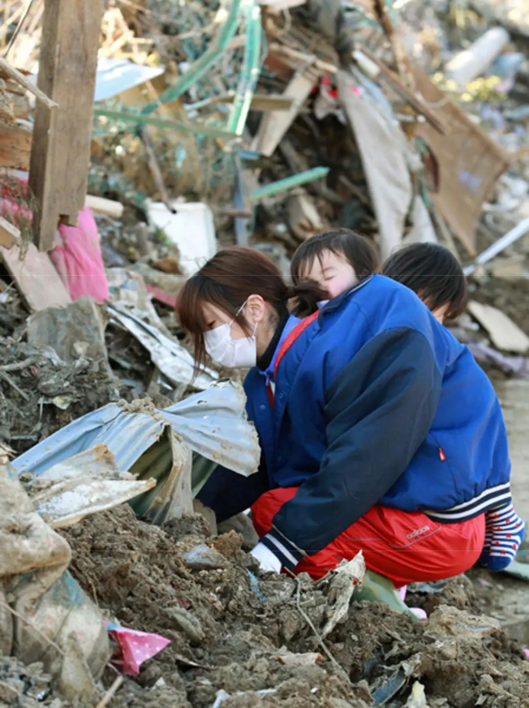 日本311大地震中文纪录片,日本3.11大地震真实影像