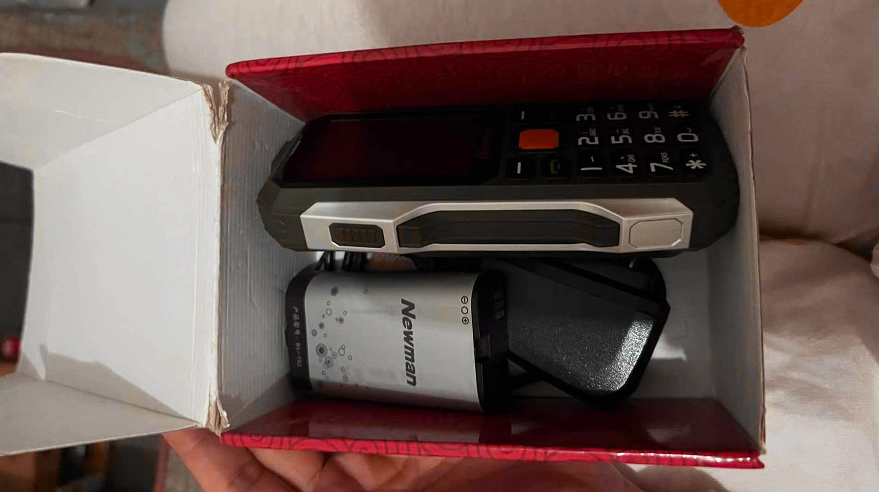 纽曼三防老年机,纽曼老年机各功能键介绍