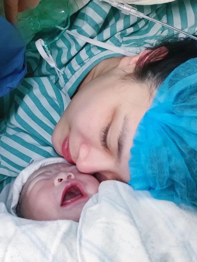 吴敏霞怀胎5月不忘工作,吴敏霞是顺产还是剖腹产