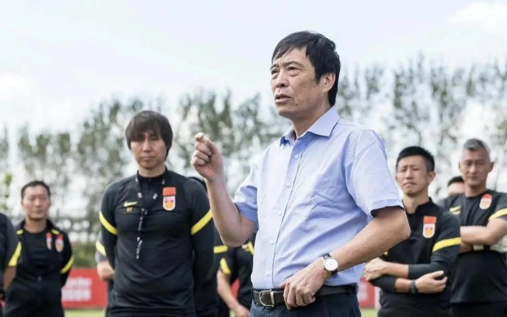 扬科维奇还能执教国足吗,扬科维奇回大连执教