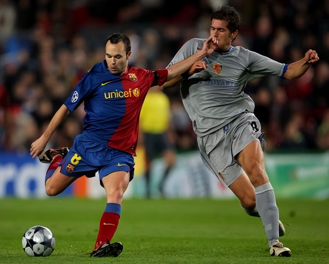 最强小白,最强小白实况足球