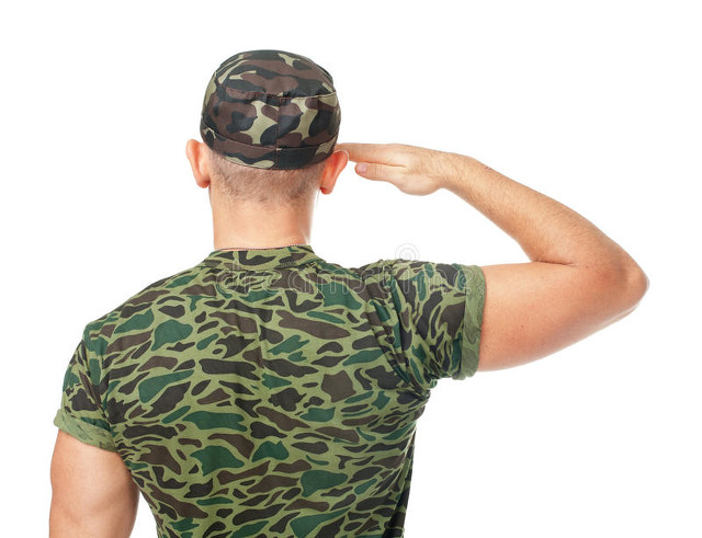 小罗退役后收入,小罗退役前挣了多少钱