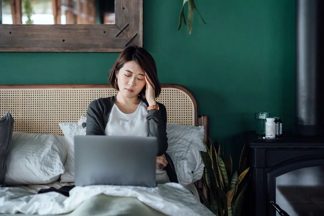 越来越多年轻人开始存钱,2022存款暴增原因