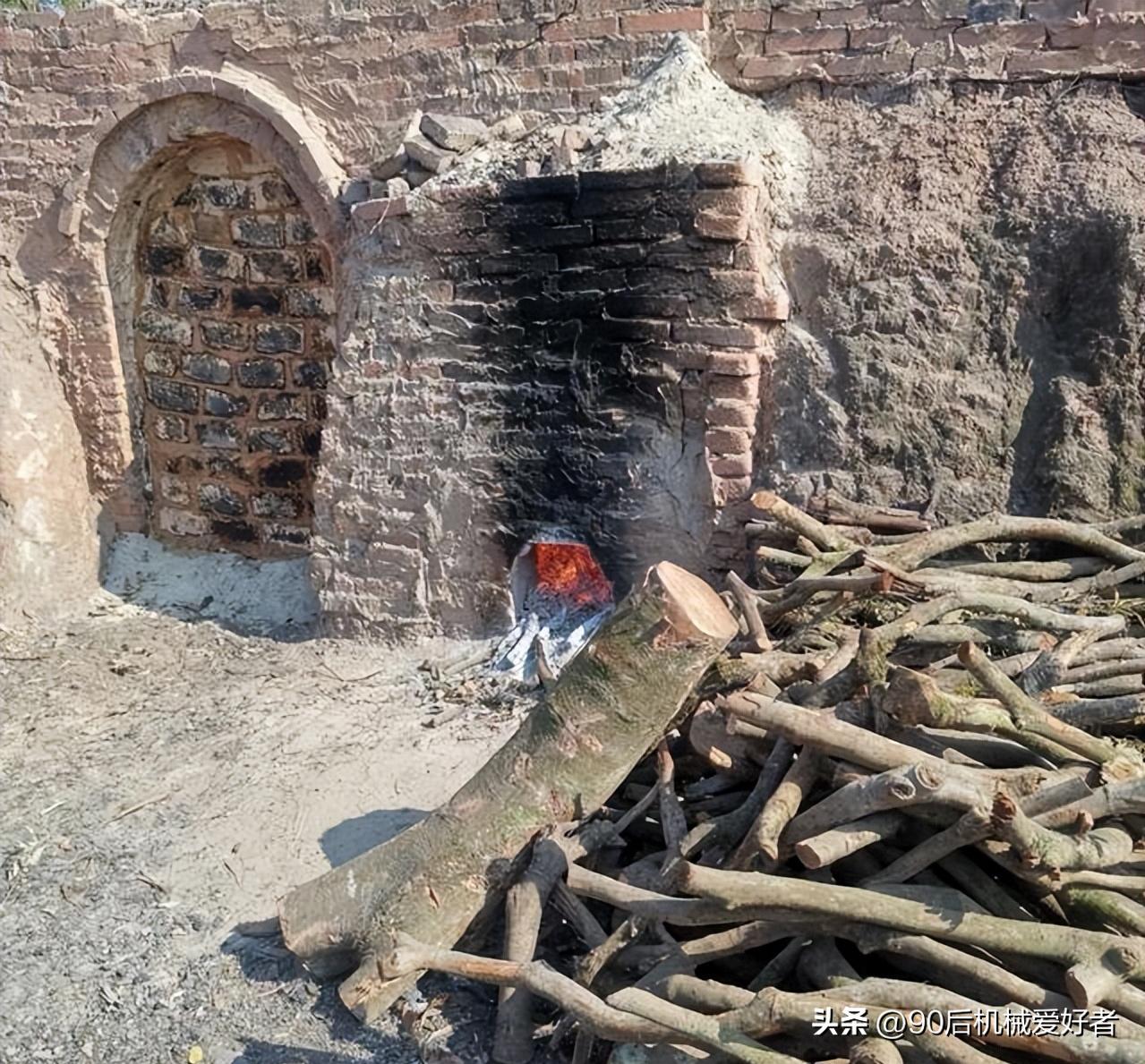 废旧木材加工成木炭怎么处理好,木材加工厂废料做木炭变废为宝