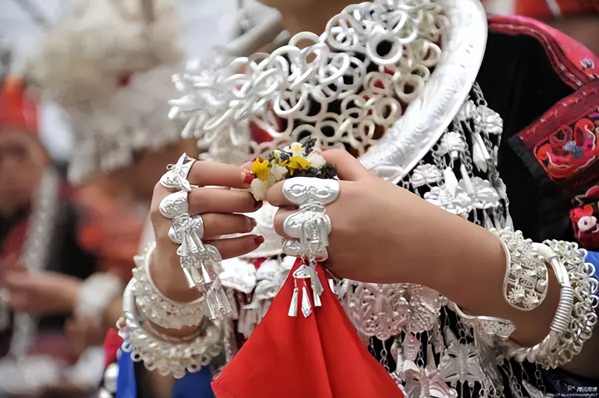 施洞苗族文化旅游景区,施洞苗族文化旅游景区公交站