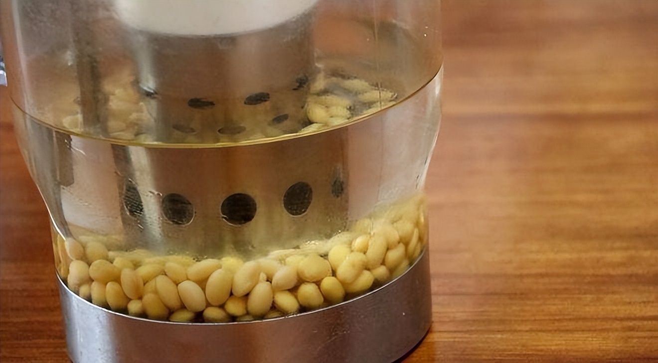 石膏做豆腐和内酯做豆腐的区别,石膏与葡萄糖内酯做豆腐的区别