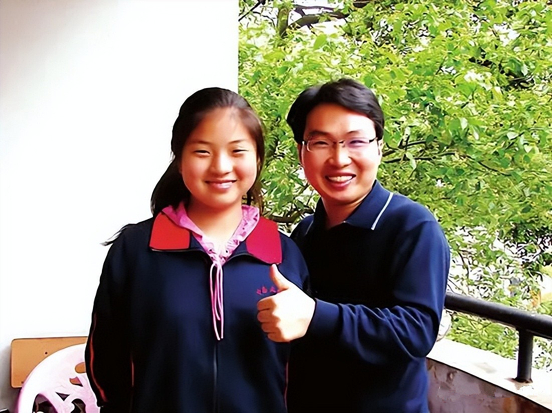 13岁洪战辉现状,洪战辉13岁的肩膀撑起整个家