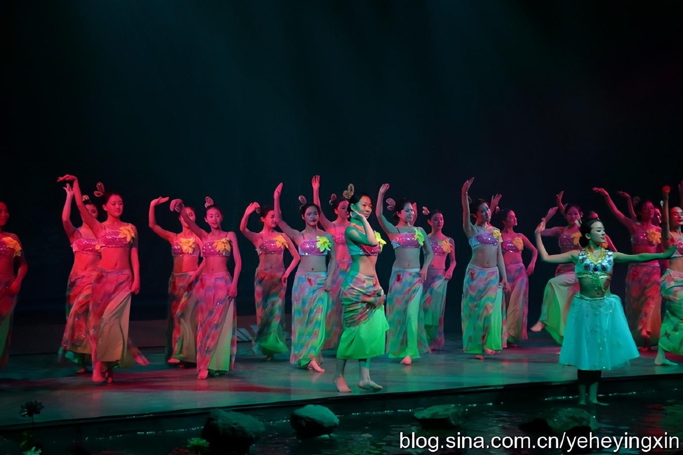 丽江丽水金沙表演好看吗,丽水金沙民族歌舞表演