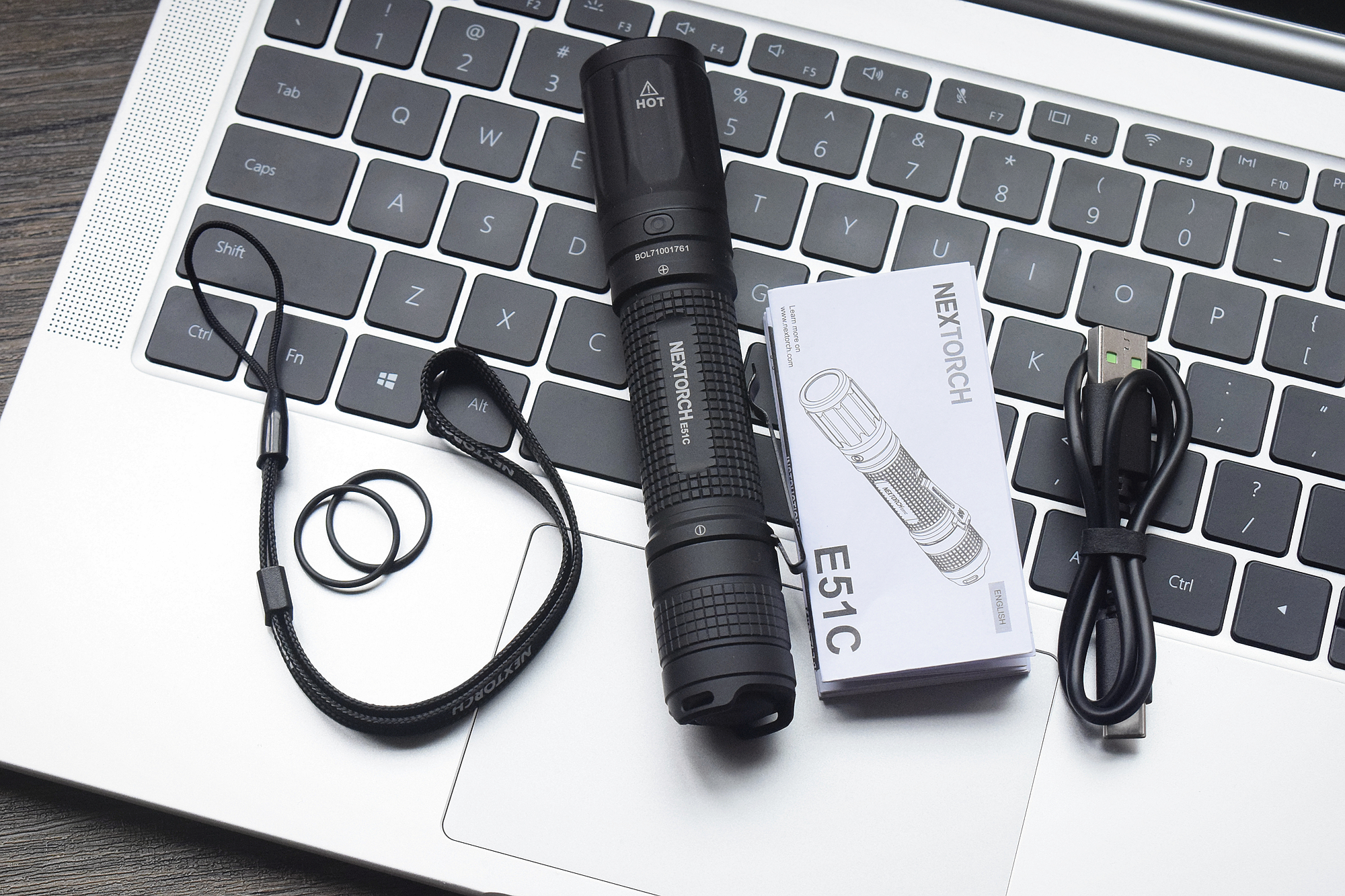 纳丽德51c手电,纳丽德手电e52c评测