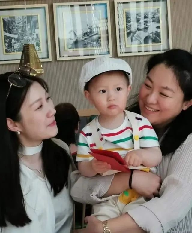 惊艳一个时代却消失的12位明星,11位女星今昔对比