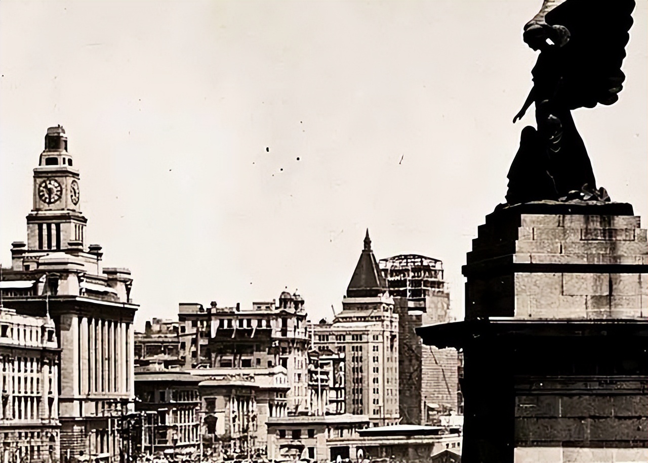 民国时期严查妇女束胸，发现一次罚款50大洋，举报者有奖励