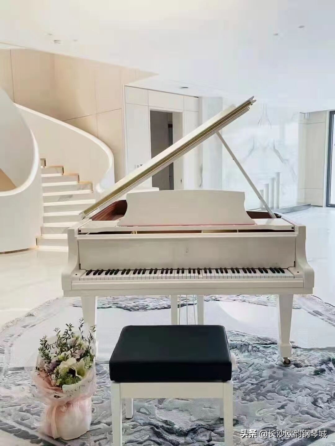 钢琴价格一般多少钱一台,报钢琴班一般价格多少