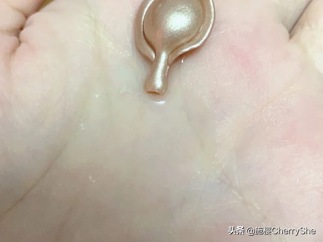 vc精华可以当眼霜吗,vc精华可以替代防晒吗