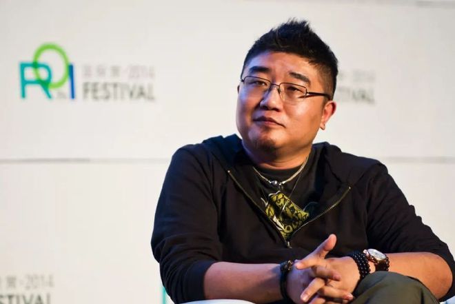 京东迎来首位女掌舵者,京东大花臂