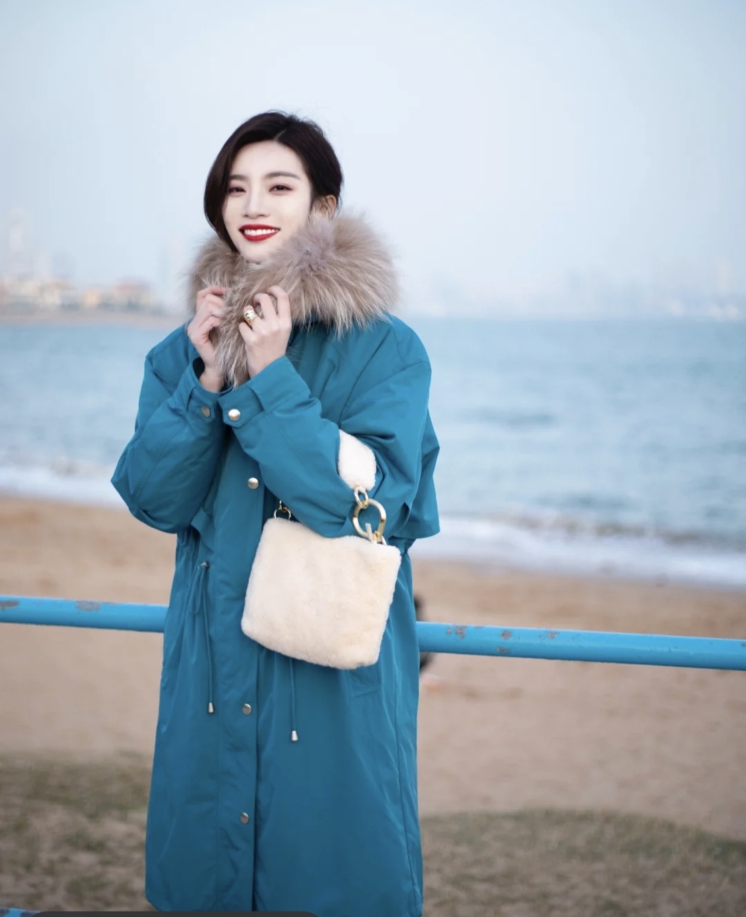 过年好看的羽绒服喜庆,过年好看的羽绒服推荐