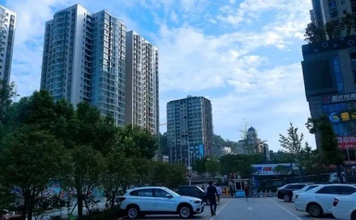 十堰东风总部迁回十堰吗,东风公司搬离十堰对十堰的影响