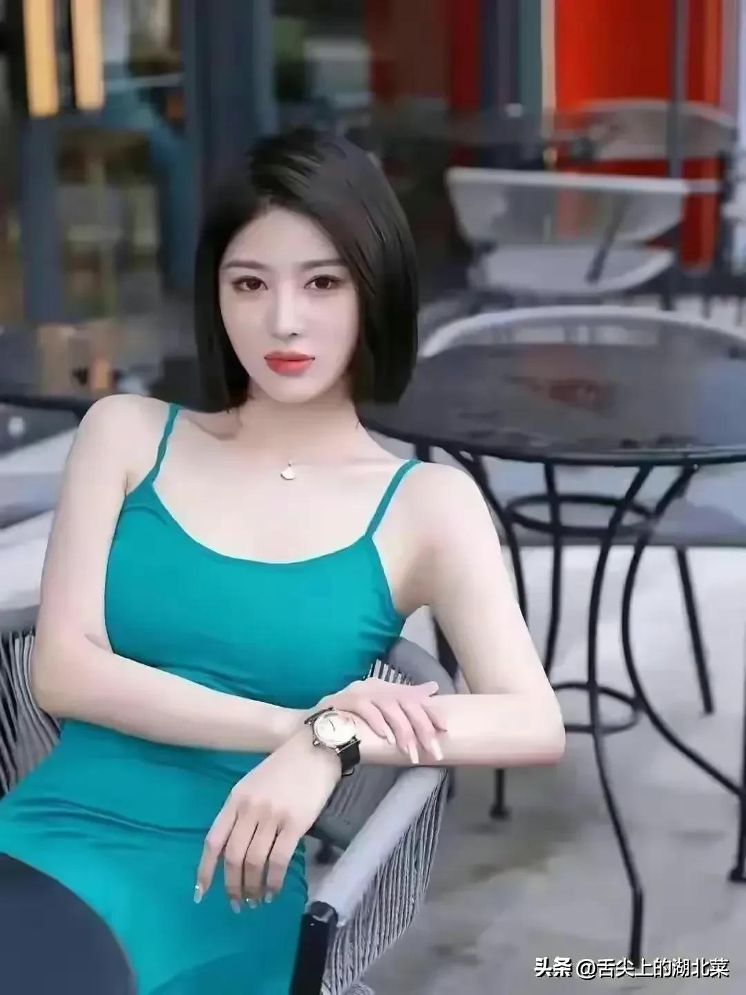 富婆几个亿送房送车倒追我，终于被感动了，30岁规划养老田园生活