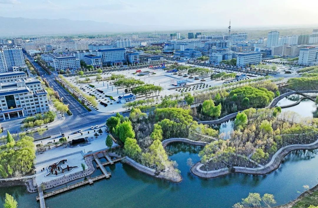 我叫“高台”，这是我的新简历，请收藏好哦！