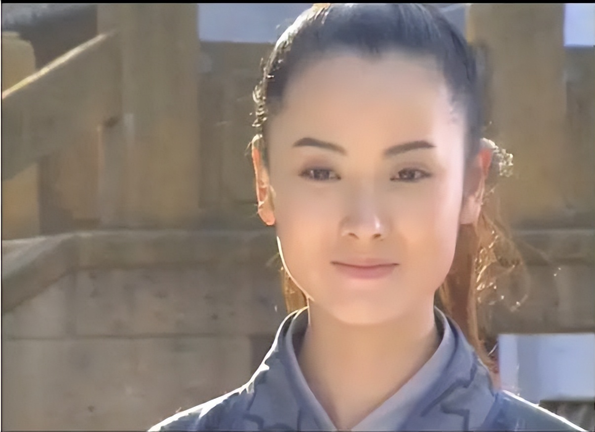 杨明娜年轻时的古装照片,杨明娜聊斋蛇妖