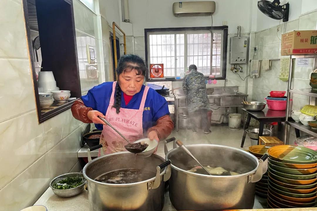只收现金的蚝烙,只收现金的馄饨店