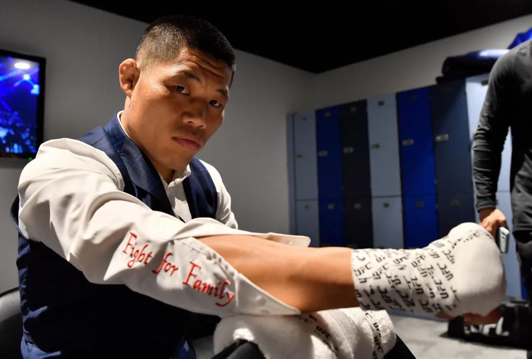 李景亮被怼完整视频,李景亮被喷破防