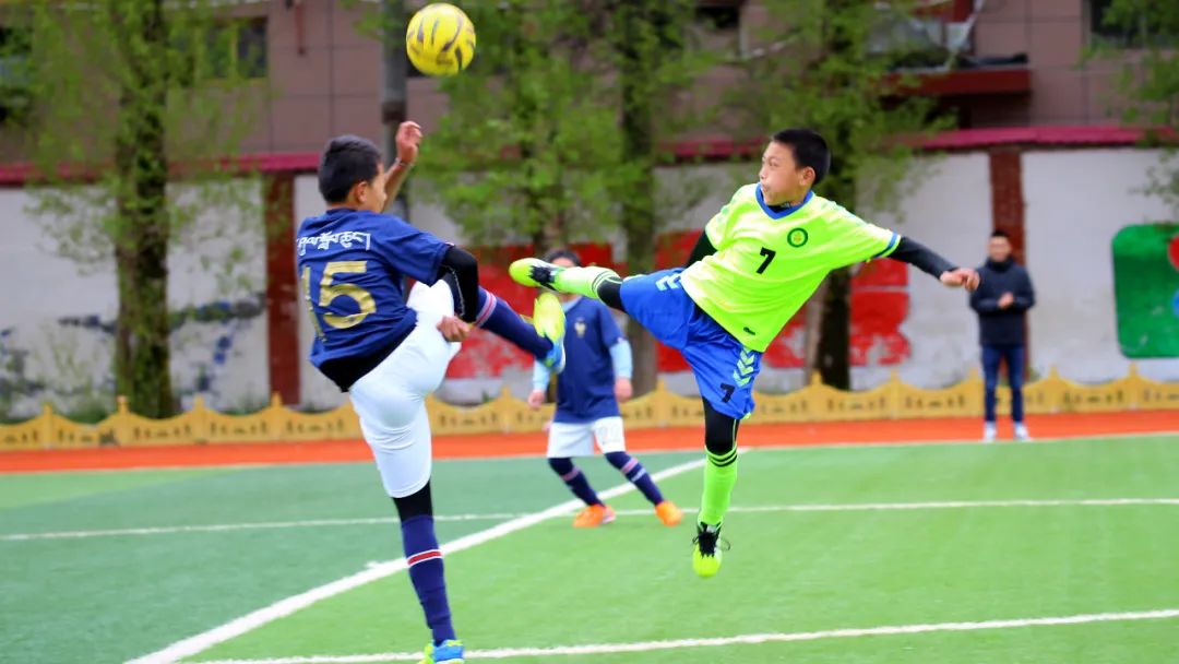 少年足球现场,少年足球队在线播放