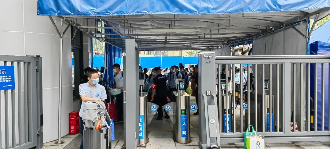 再见了，小盆友——9月19日成都家长成功“解除居家”……