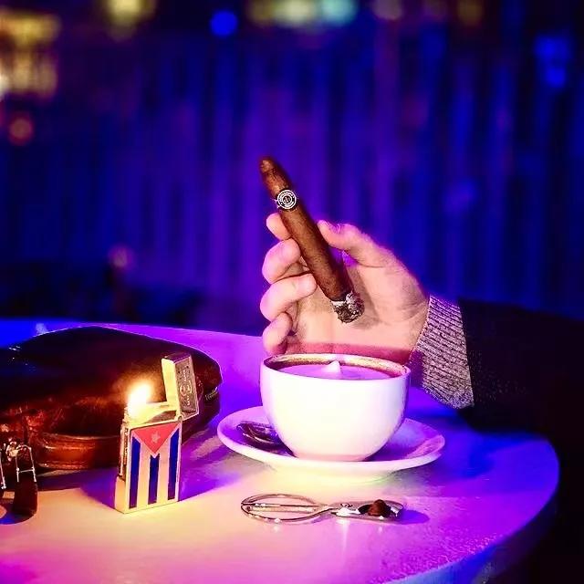 都彭打火机哪些是双火焰的,都彭打火机哪一款最漂亮