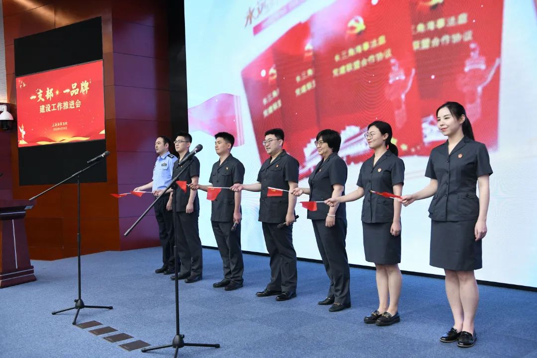 立足本职如何发挥党建作用,将党建工作与本职工作有机结合